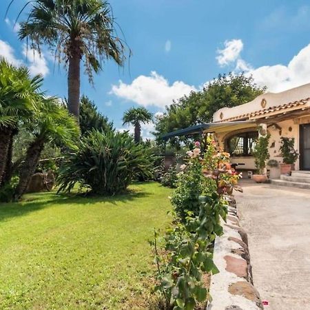 Villa Con Immenso Giardino Orosei Bagian luar foto
