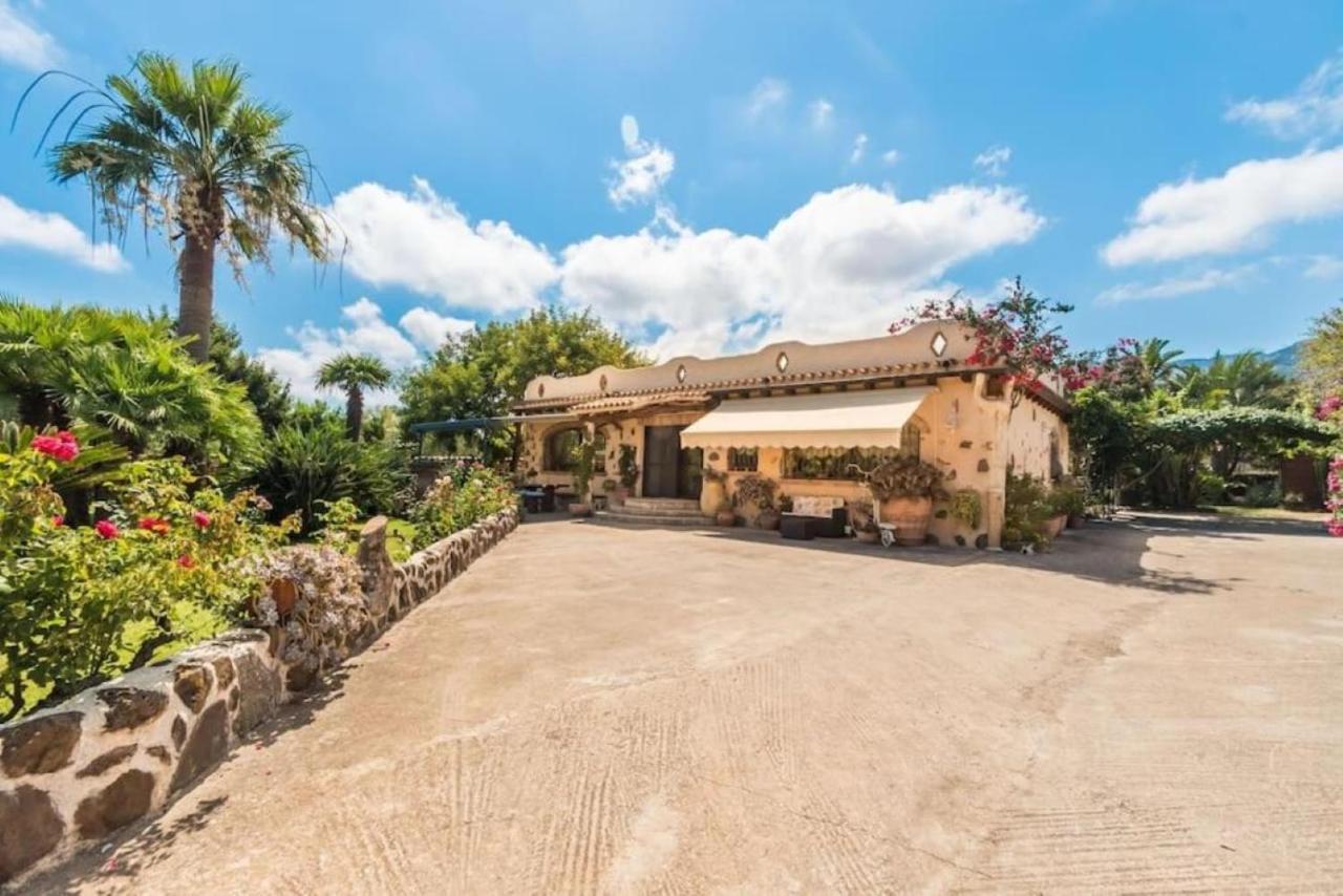 Villa Con Immenso Giardino Orosei Bagian luar foto