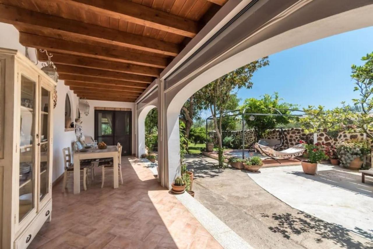 Villa Con Immenso Giardino Orosei Bagian luar foto