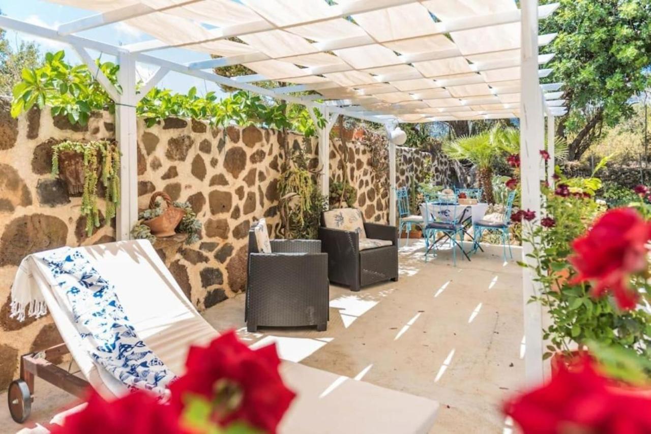 Villa Con Immenso Giardino Orosei Bagian luar foto