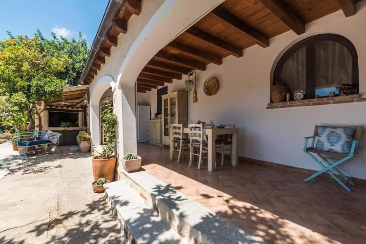 Villa Con Immenso Giardino Orosei Bagian luar foto