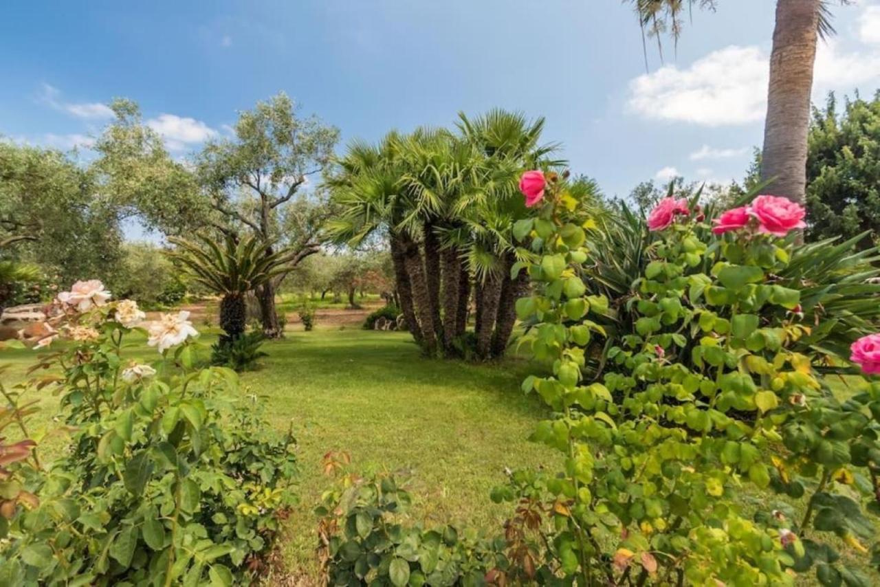 Villa Con Immenso Giardino Orosei Bagian luar foto