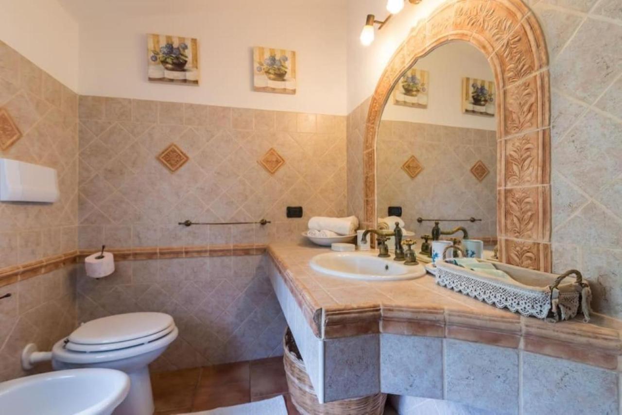Villa Con Immenso Giardino Orosei Bagian luar foto