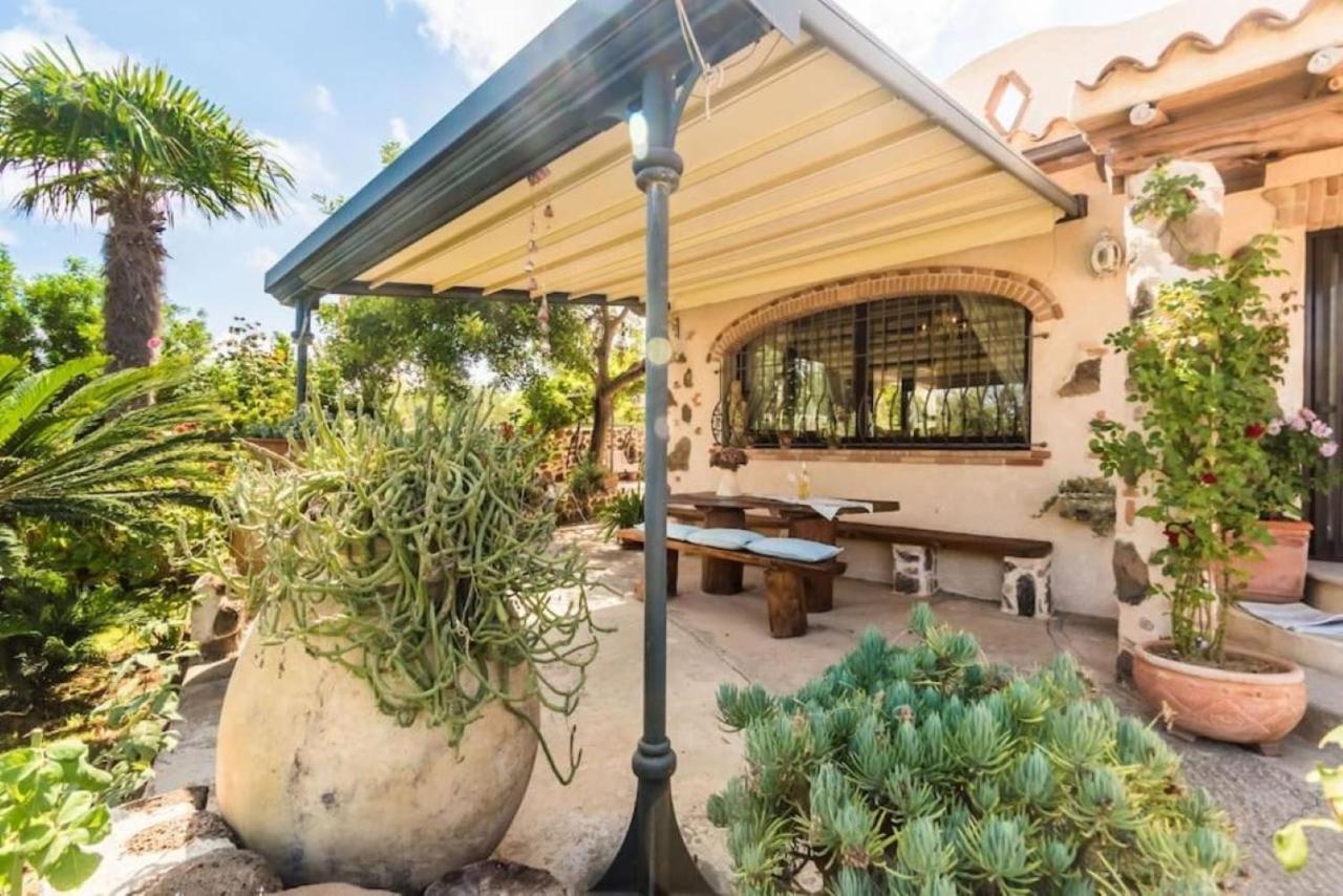 Villa Con Immenso Giardino Orosei Bagian luar foto