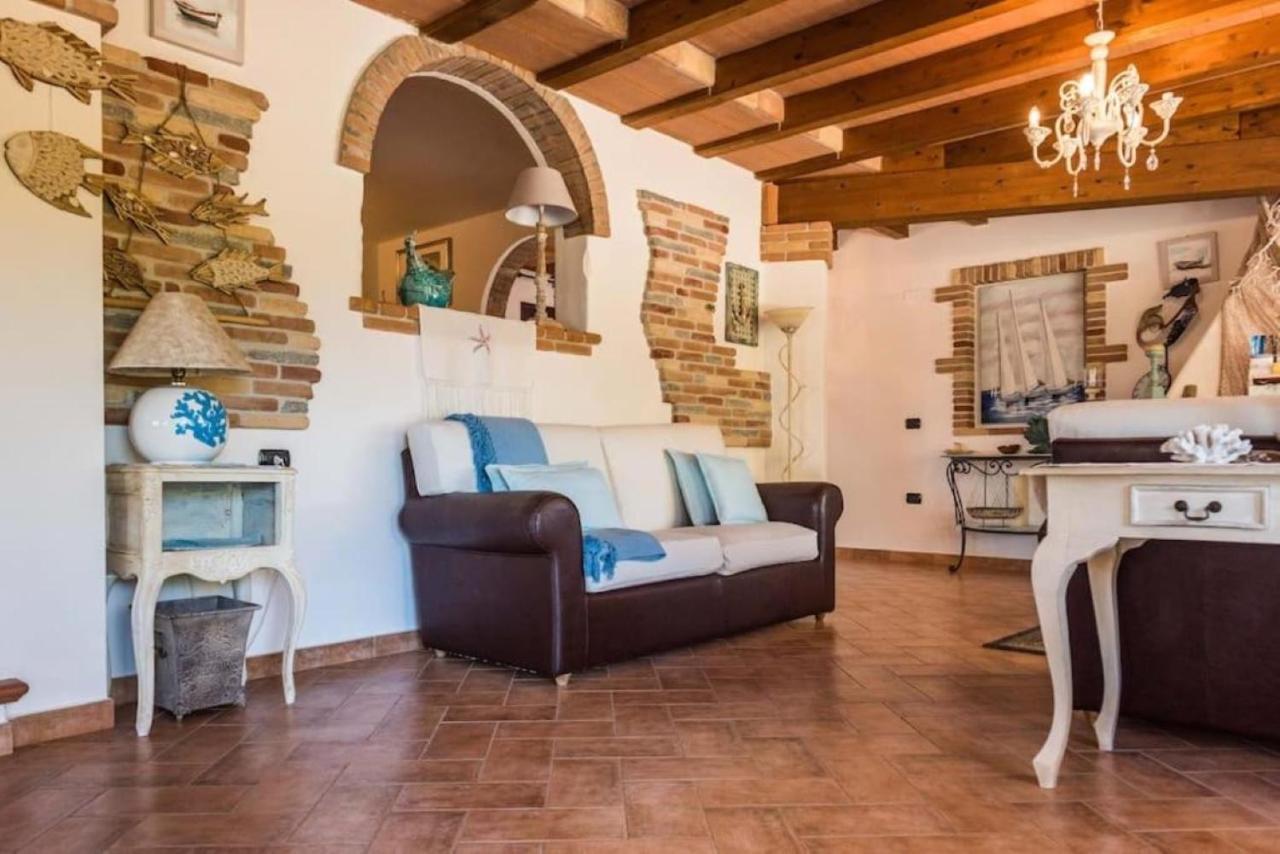 Villa Con Immenso Giardino Orosei Bagian luar foto