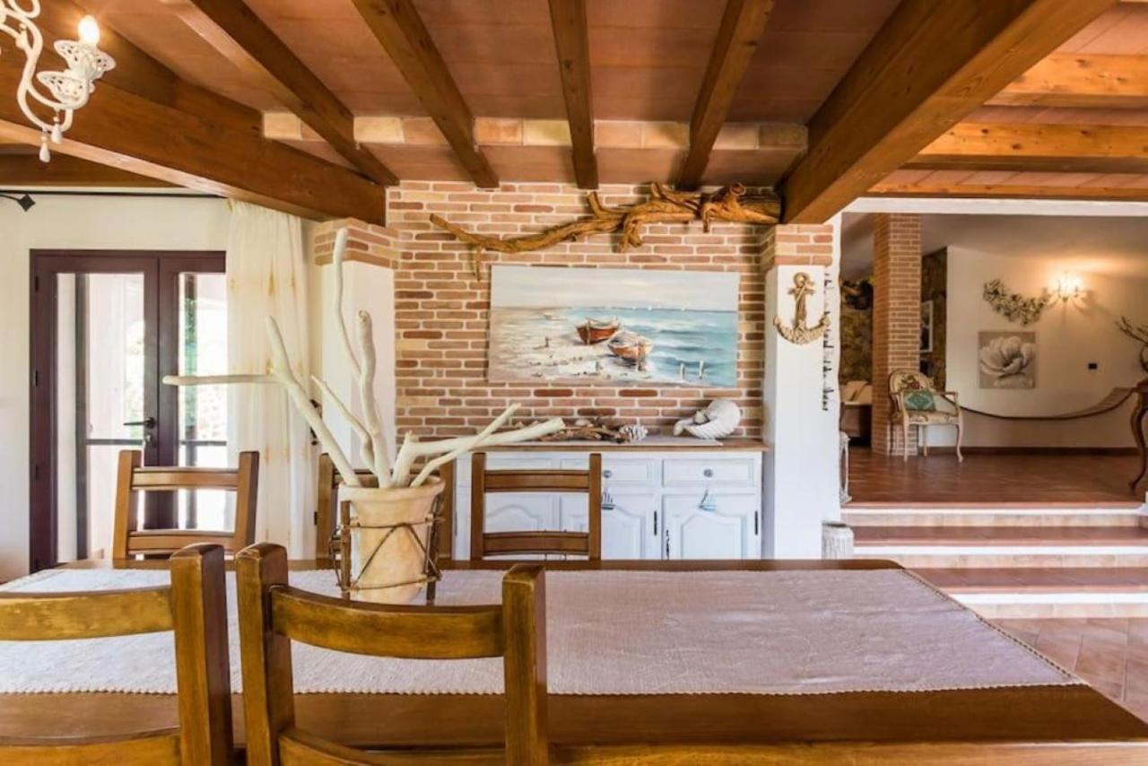 Villa Con Immenso Giardino Orosei Bagian luar foto