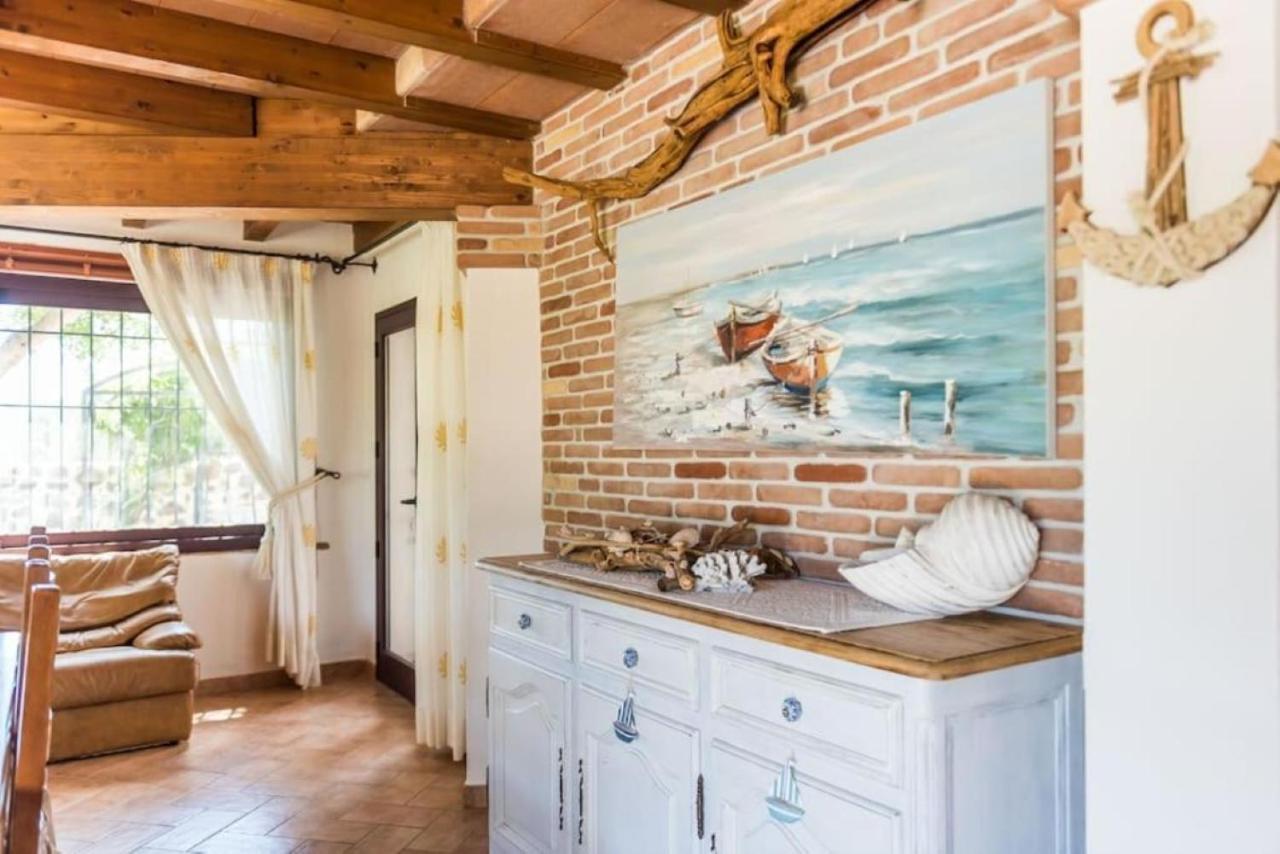Villa Con Immenso Giardino Orosei Bagian luar foto