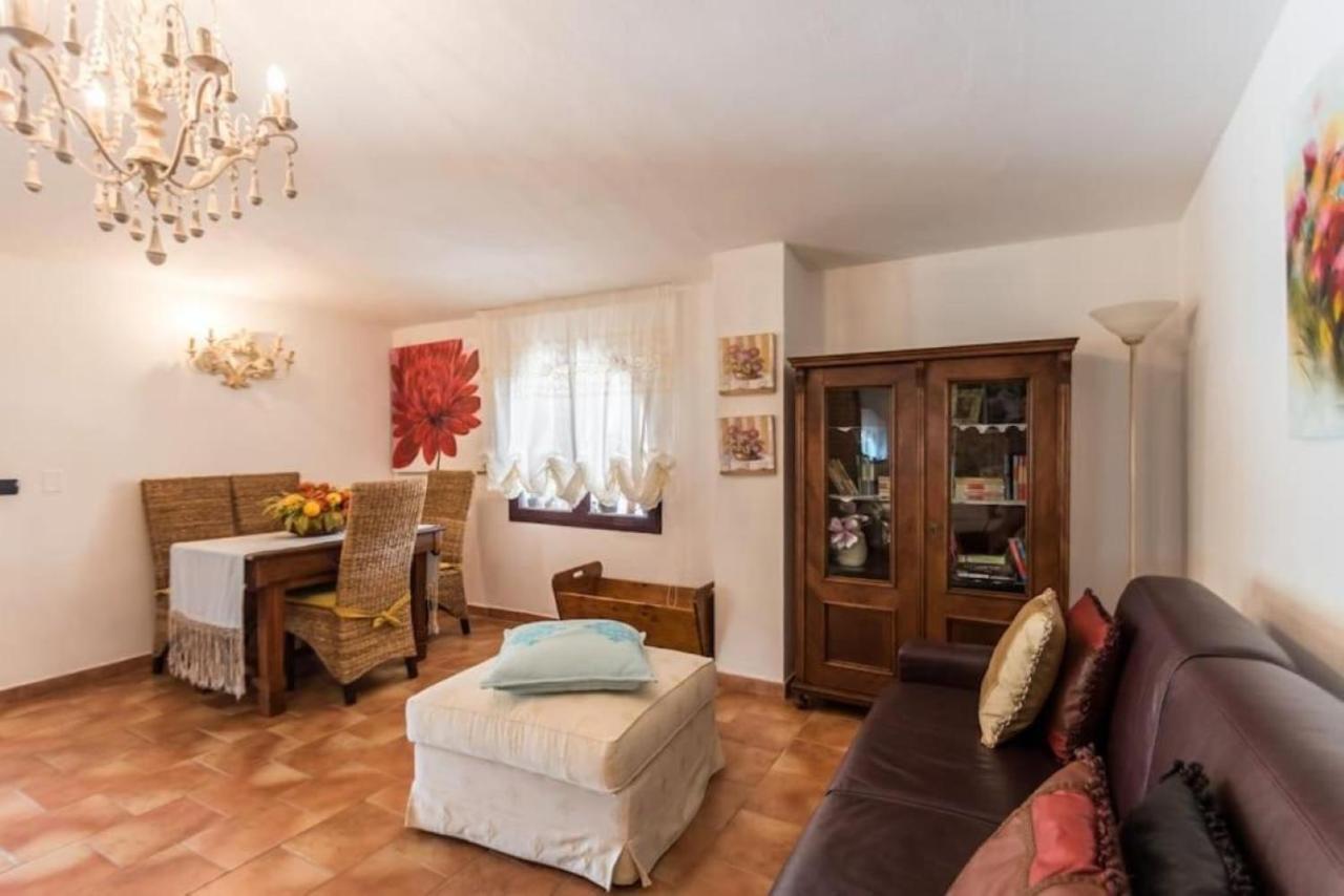 Villa Con Immenso Giardino Orosei Bagian luar foto